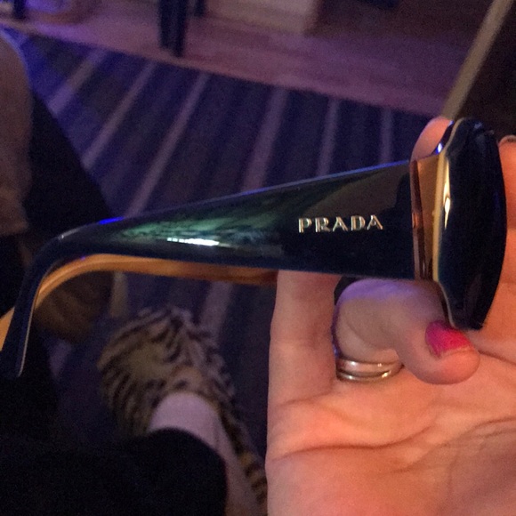 Brand new sunglasses - Picture 3 of 7